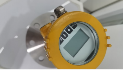 <b>‌辰硕仪器80G高频雷达液位计+万向法兰</b>